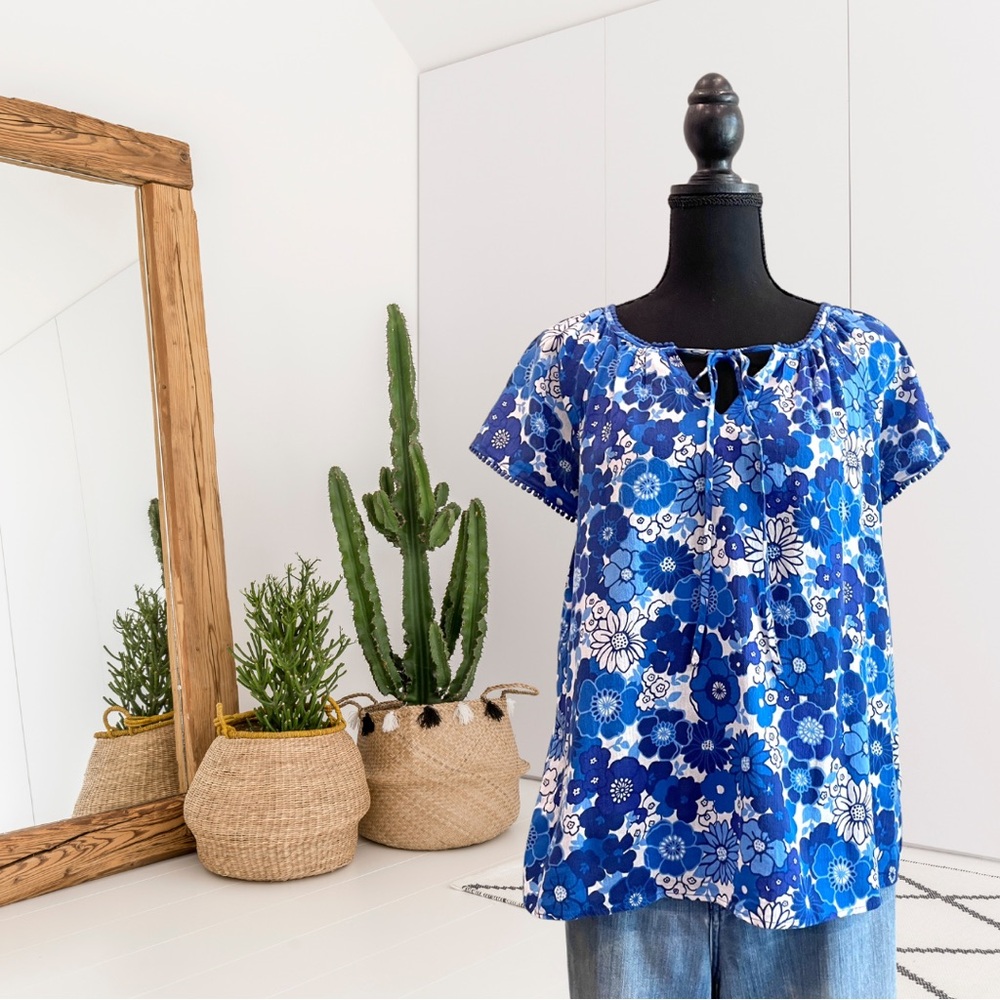 Boden Short Sleeve Floral Pom Pom Trim Top